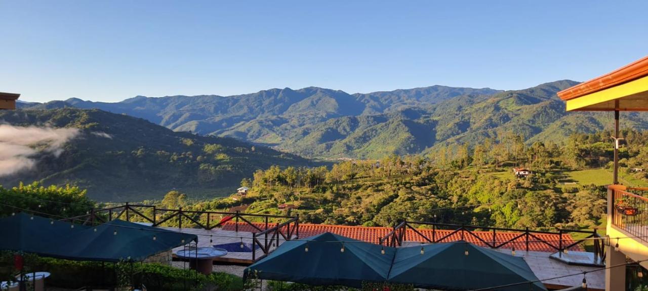 Paraiso Orocay Lodge Bagian luar foto