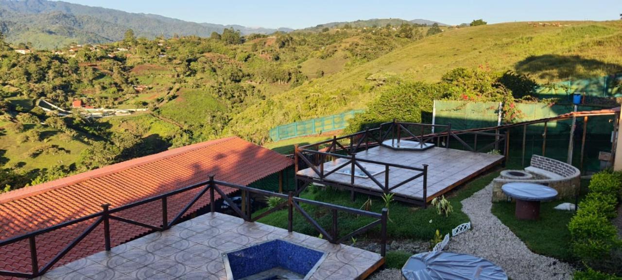 Paraiso Orocay Lodge Bagian luar foto