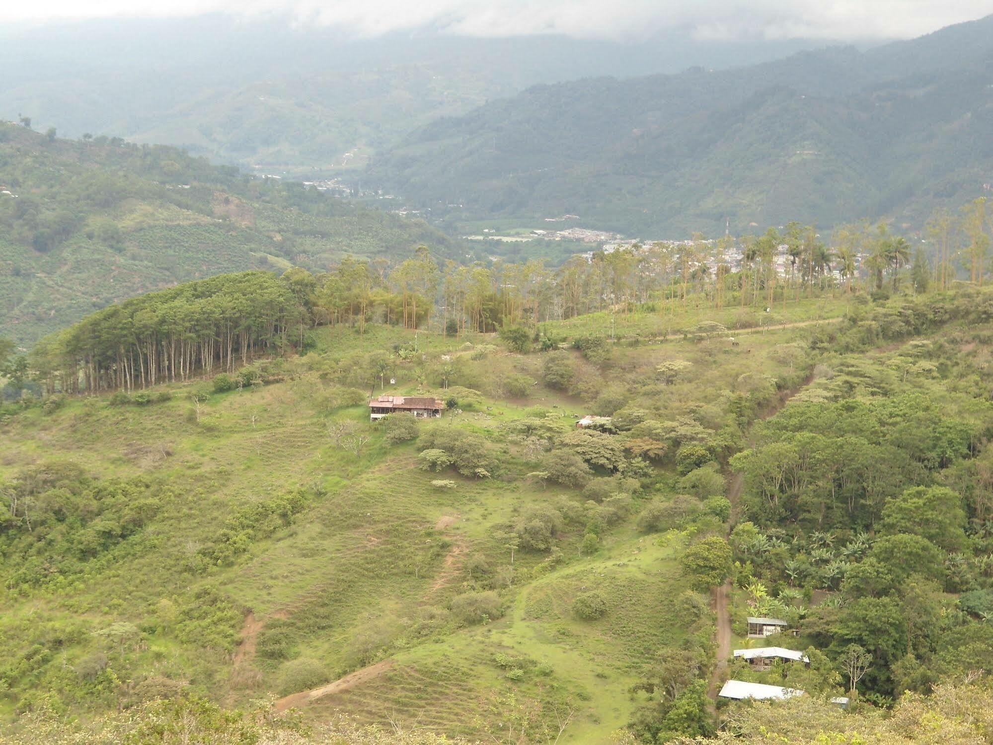 Paraiso Orocay Lodge Bagian luar foto