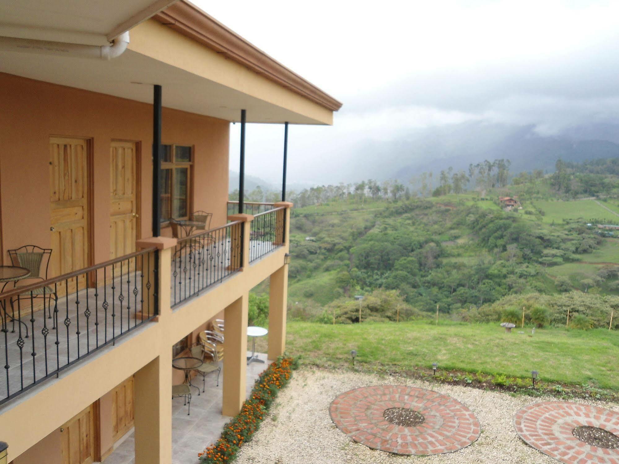 Paraiso Orocay Lodge Bagian luar foto